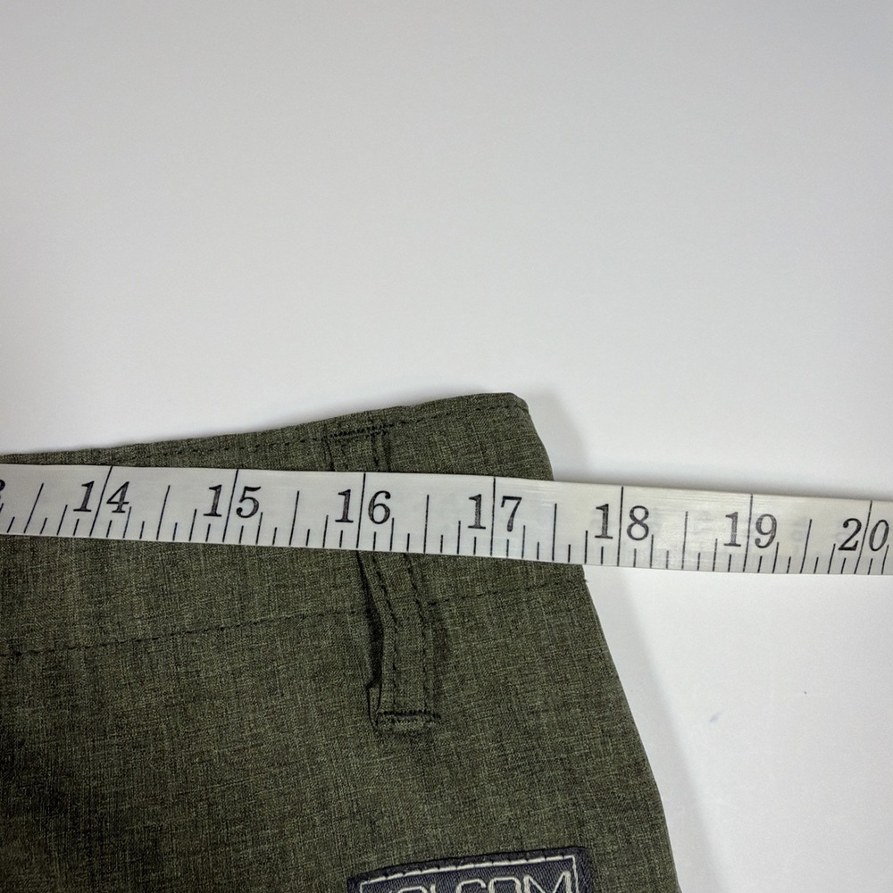 Volcom Surf&Turf Hybrid Shorts Mens 34 Green Heather 4-Way Stretch - Picture 9 of 9
